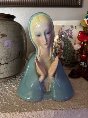 Lenci Mid Century Madonna Figurine - Elegant Home Art, Ceramic.